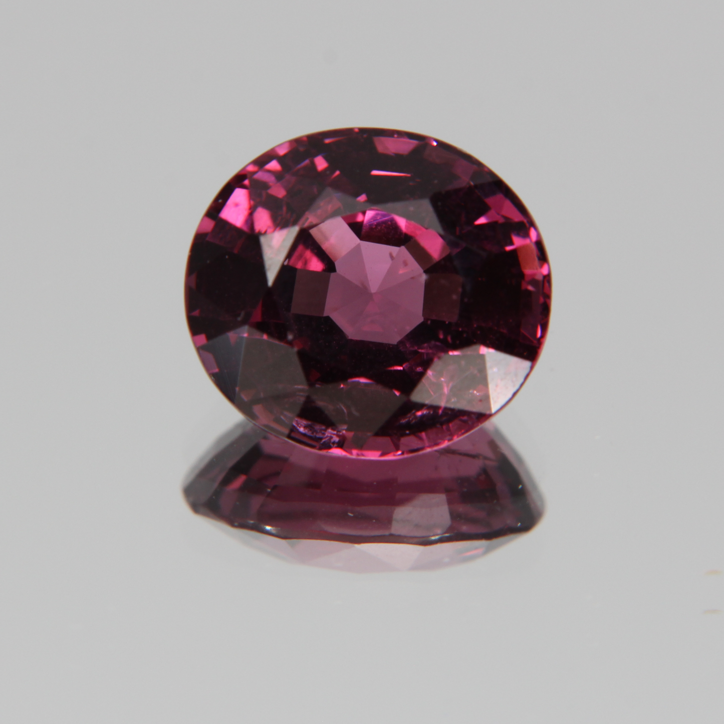 Pink-Red Spinel 5.57ct