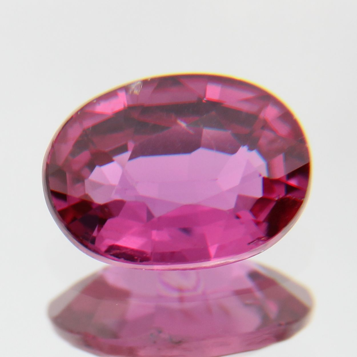pinker Saphir 0.46ct