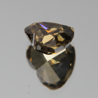 fancy vivid olive Diamond 3.02ct