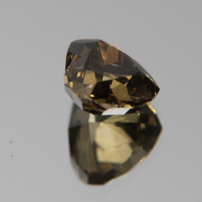 fancy vivid olive Diamond 3.02ct