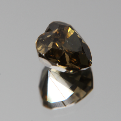 fancy vivid olive Diamond 3.02ct