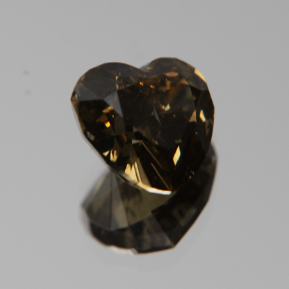 fancy vivid olive Diamond 3.02ct