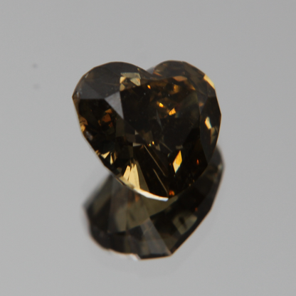 fancy vivid olive Diamond 3.02ct