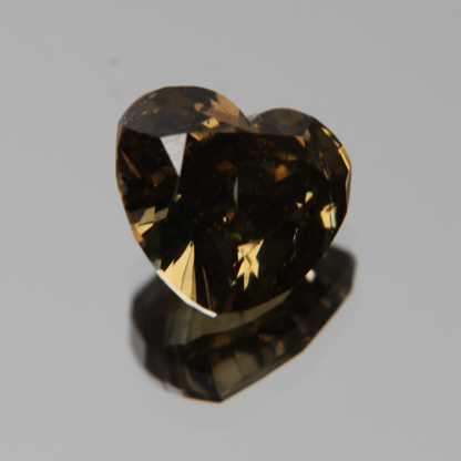 fancy vivid olive Diamond 3.02ct