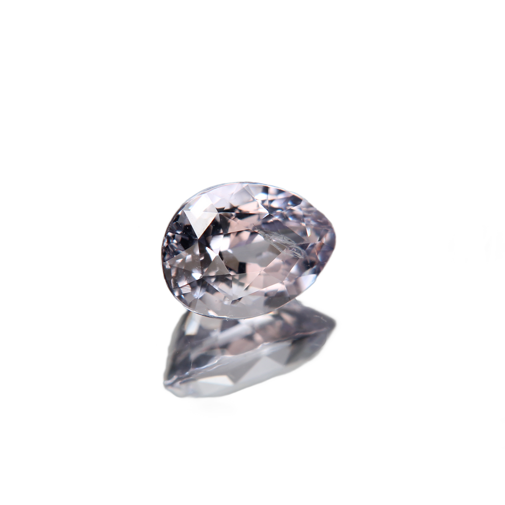 hellpinker Spinell 1.60ct ansicht von links