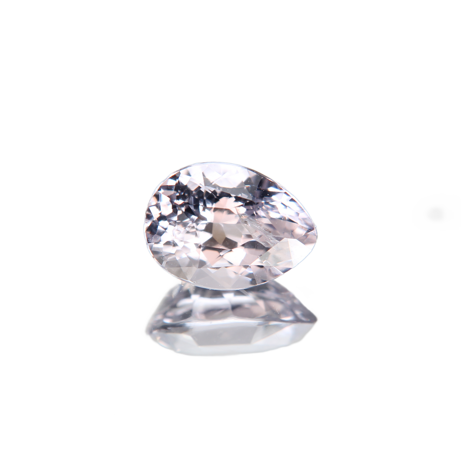 hellpinker Spinell 1.60ct ansicht von vorne