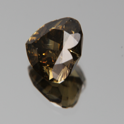 fancy vivid olive Diamond 3.02ct