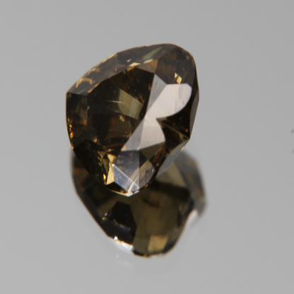 fancy vivid olive Diamond 3.02ct