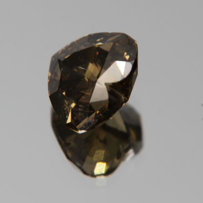 fancy vivid olive Diamond 3.02ct
