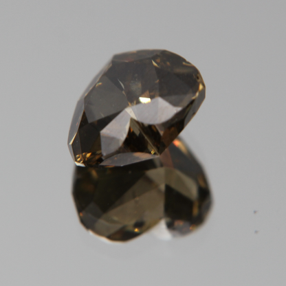fancy vivid olive Diamond 3.02ct