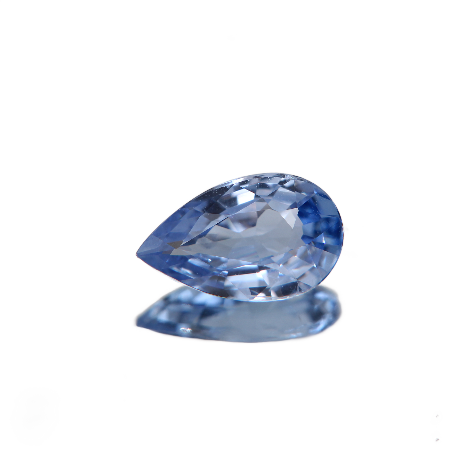Blauer Saphir 1.35ct ansicht von vorne