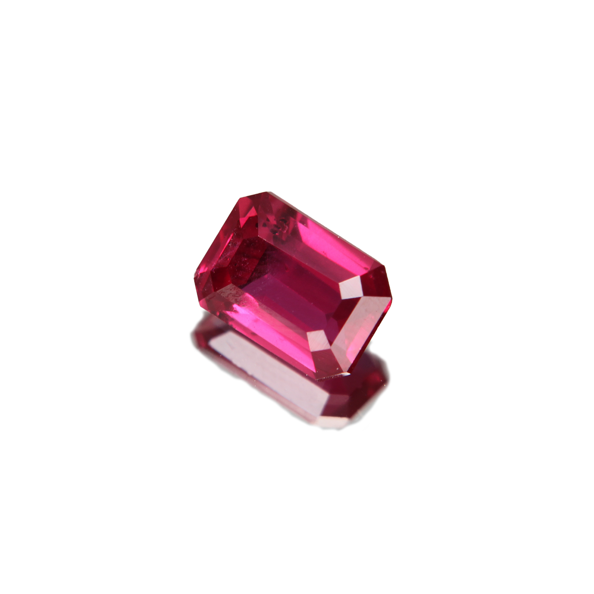 Rubin 1.07ct - ansicht von rechts
