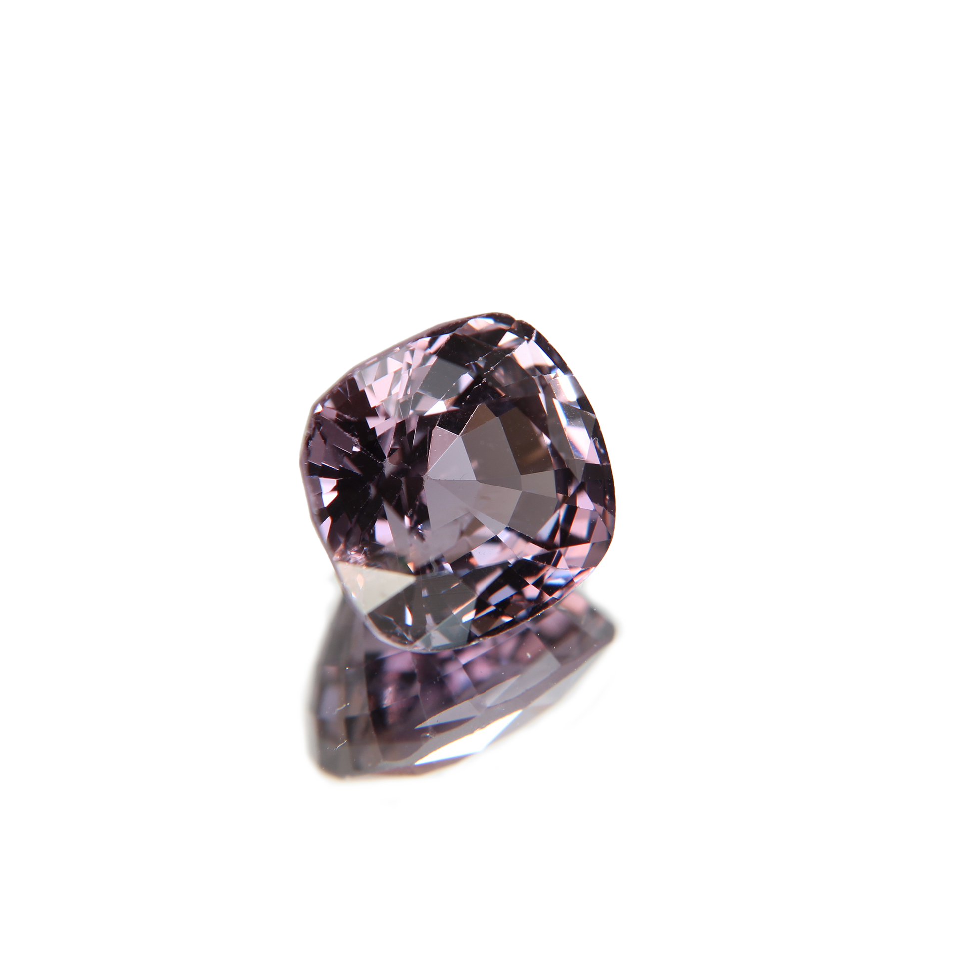 unbehandelter Violetter Spinell 6.24ct ansicht von links