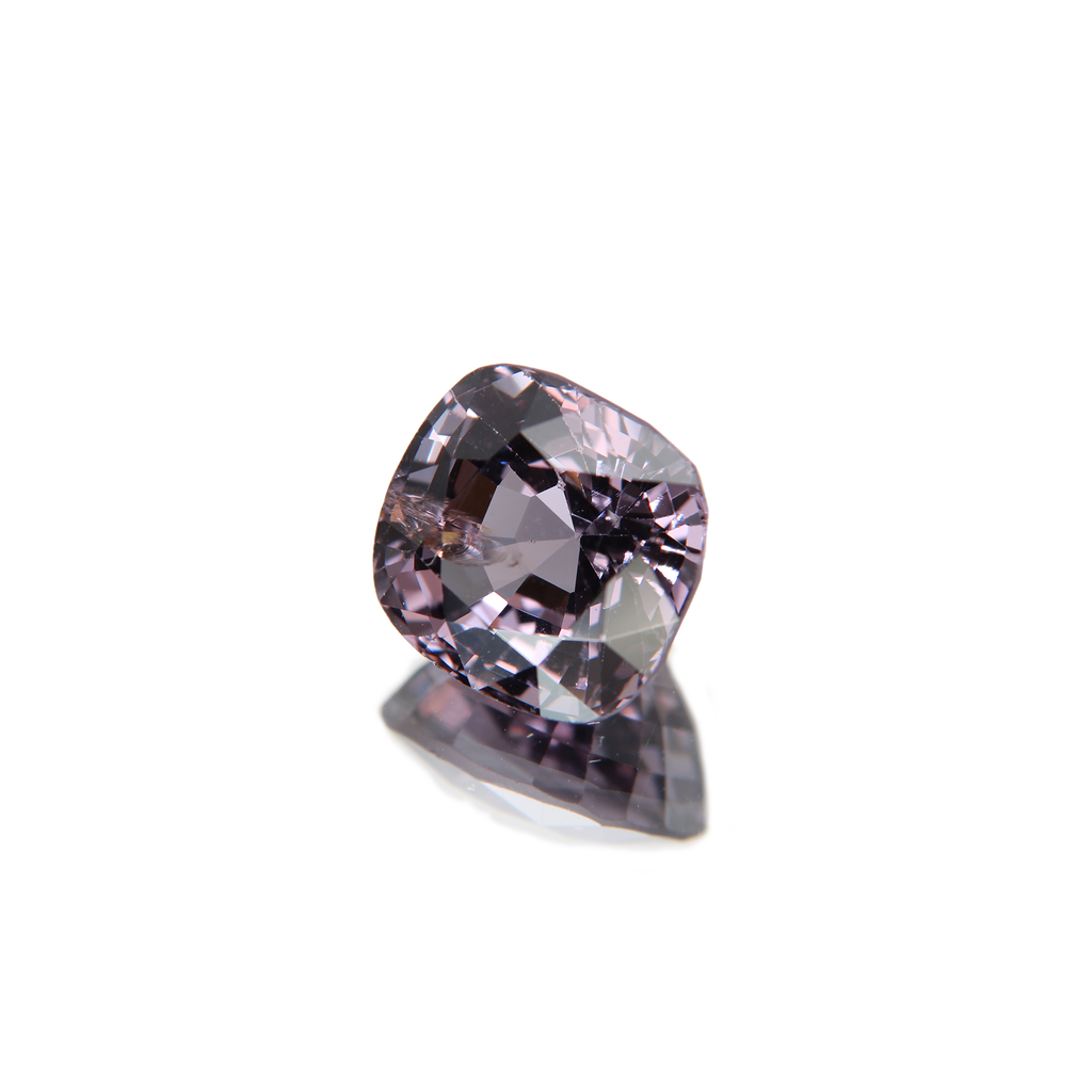 unbehandelter Violetter Spinell 6.24ct ansicht von rechts