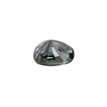 grünlich-Blauer Saphir 3.10 ct IGNEOUS Edelsteine