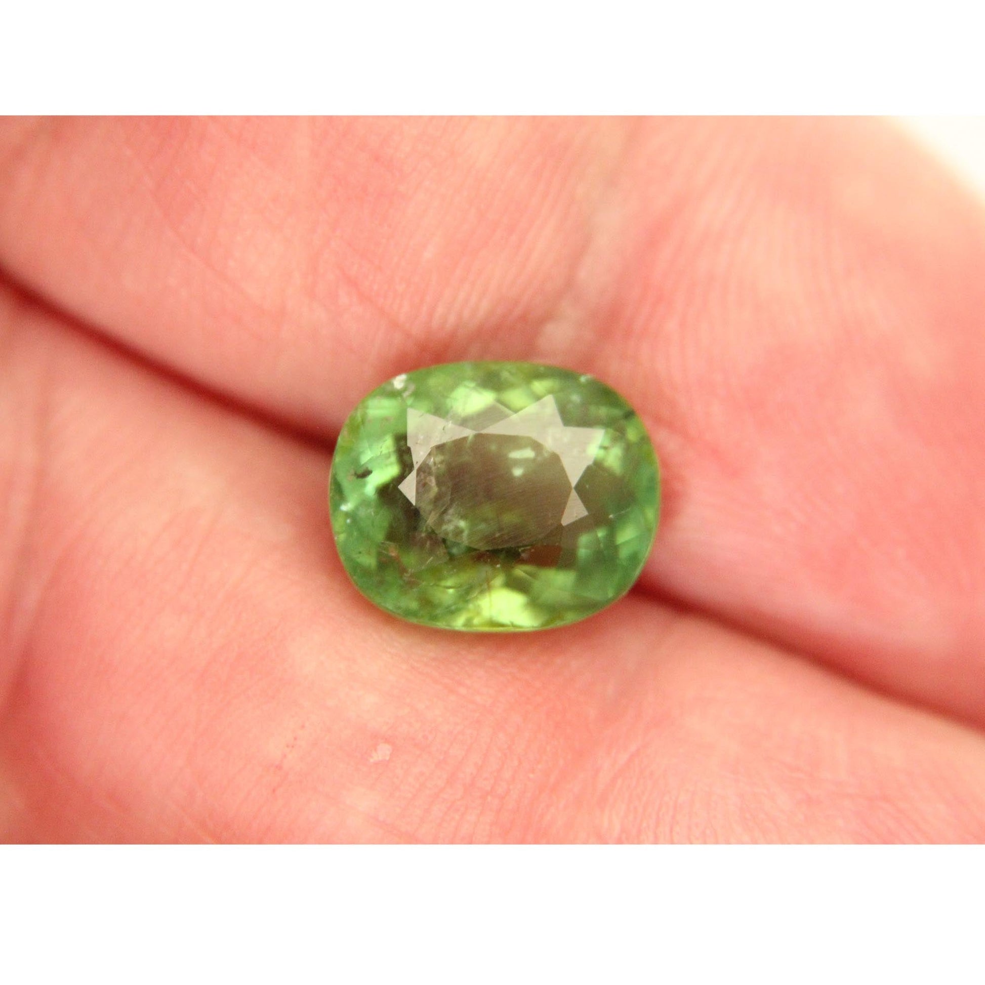 Paraiba 4.90 ct IGNEOUS Edelsteine