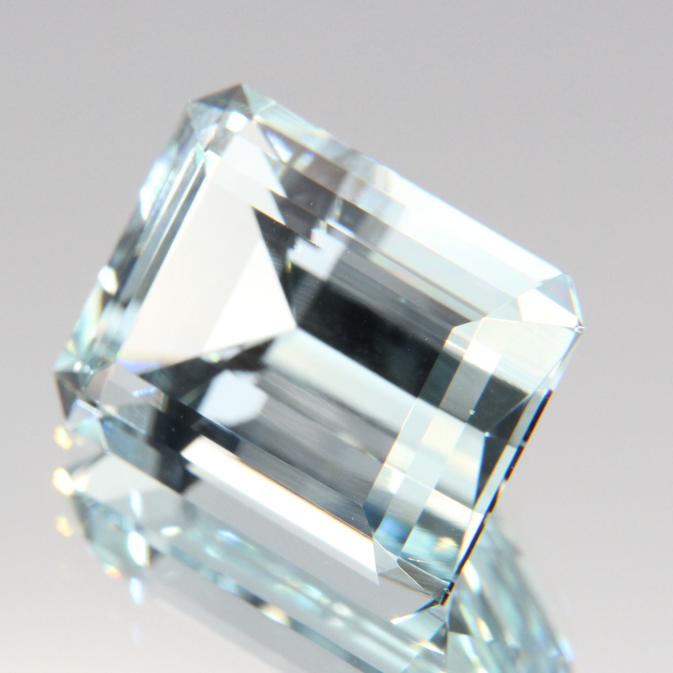 Aquamarine 8.79 ct