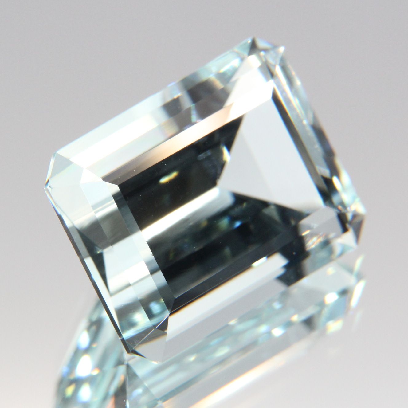 Aquamarine 8.79 ct