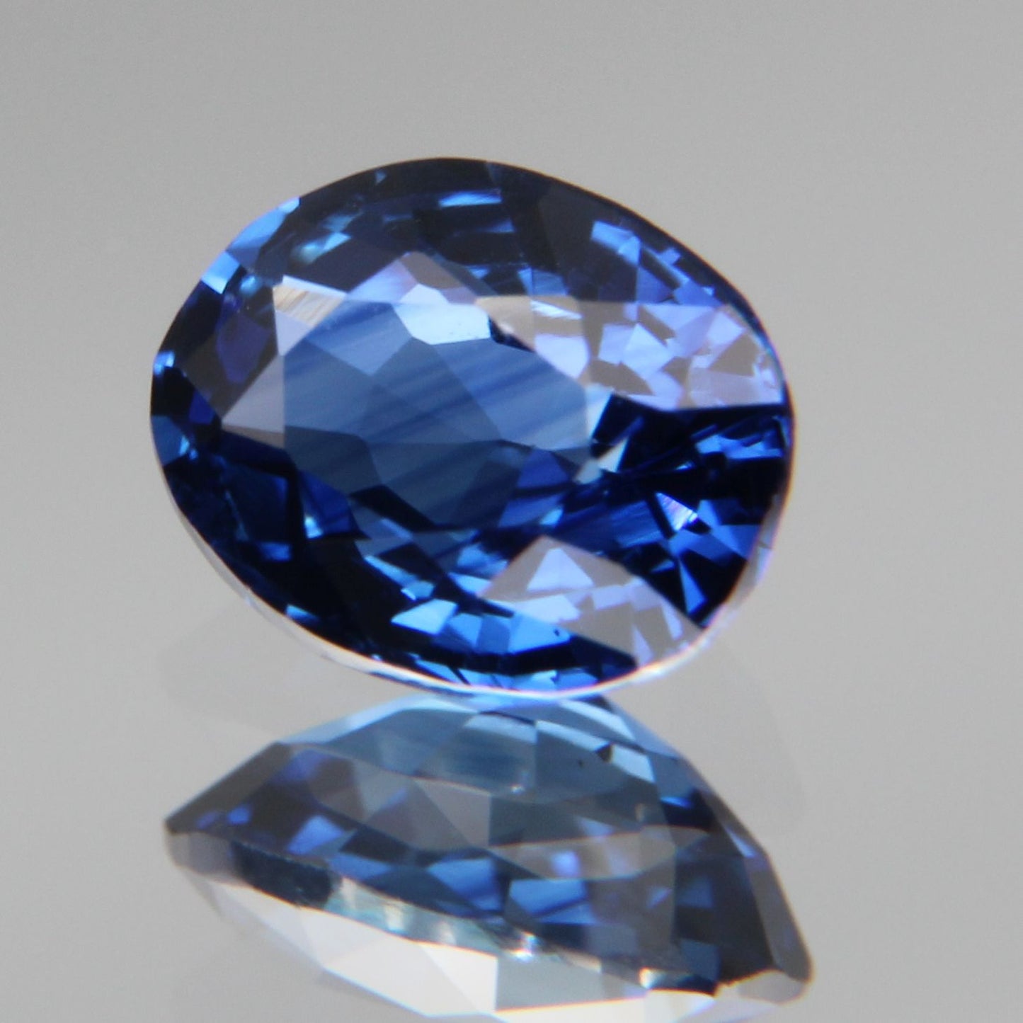 Blauer Saphir 0.52ct