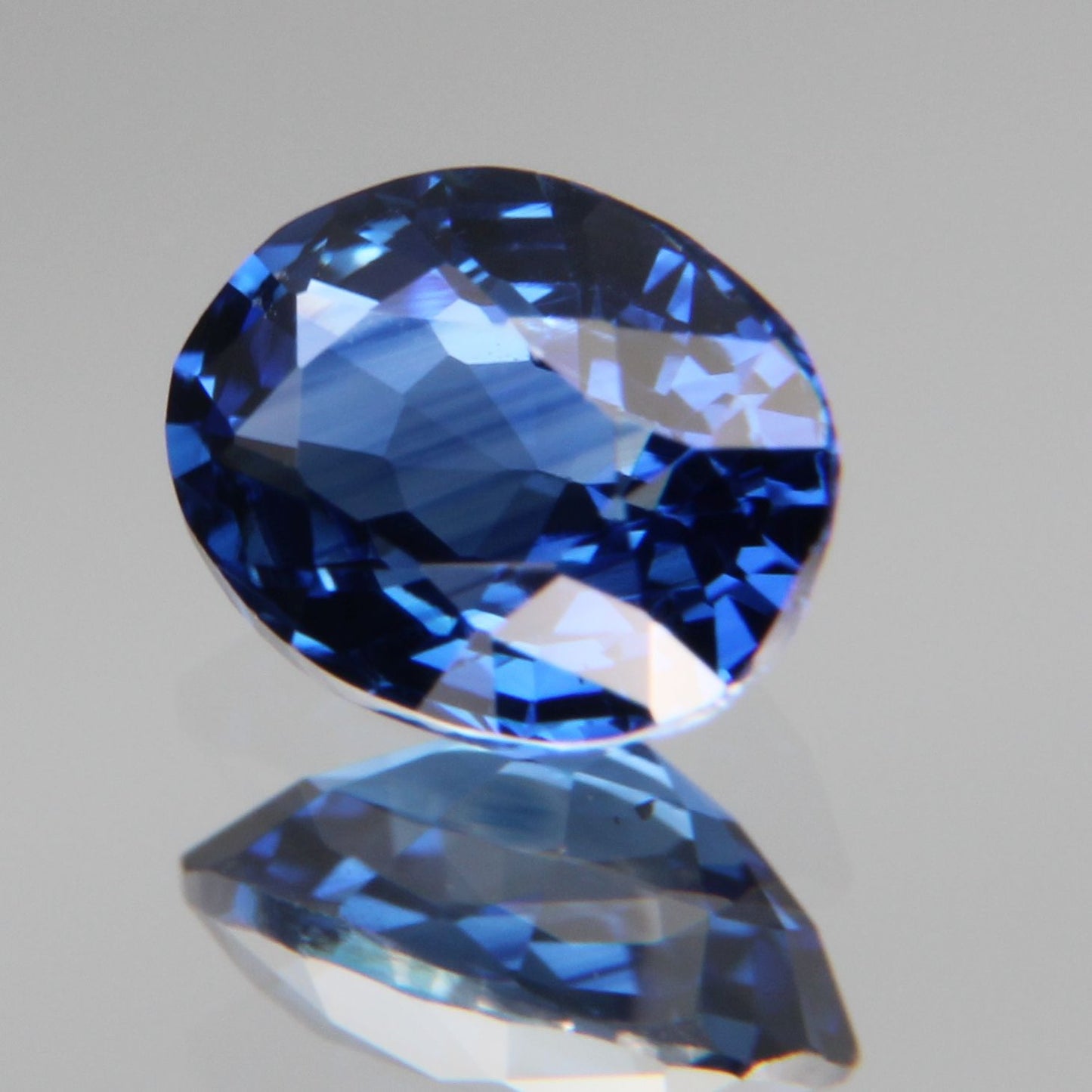 Blauer Saphir 0.52ct