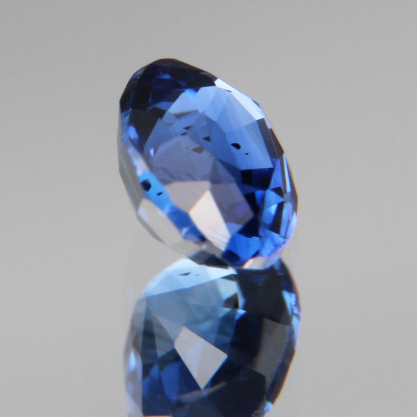Blauer Saphir 0.52ct