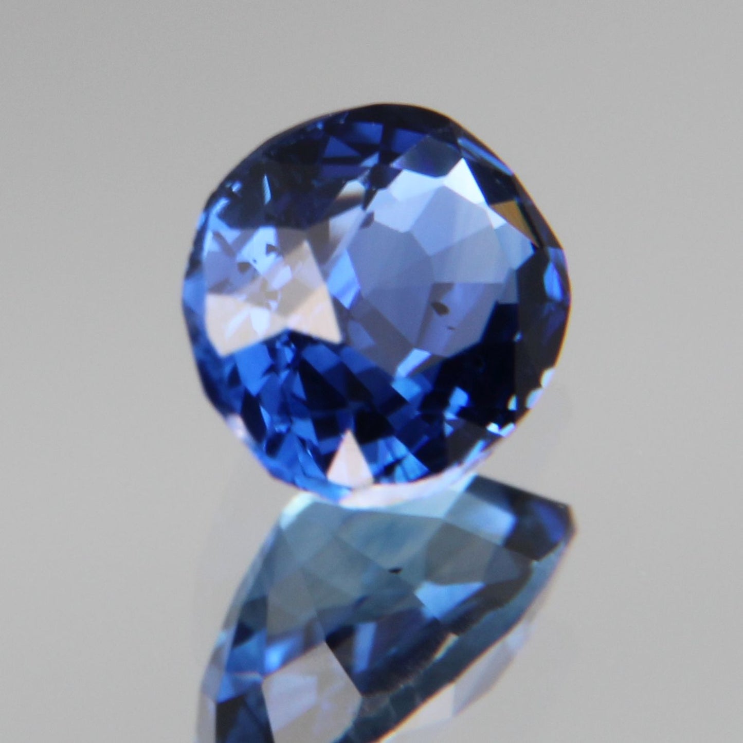 Blauer Saphir 0.52ct