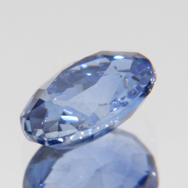 blauer Saphir 0.68ct