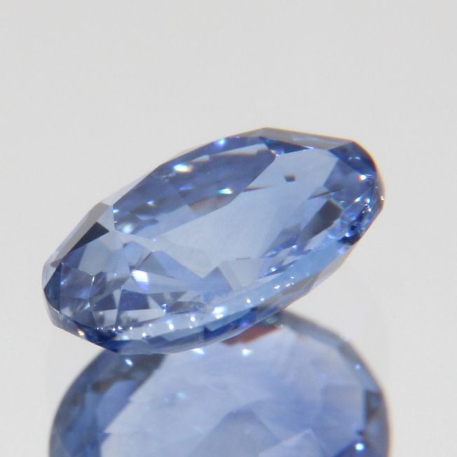 blauer Saphir 0.68ct
