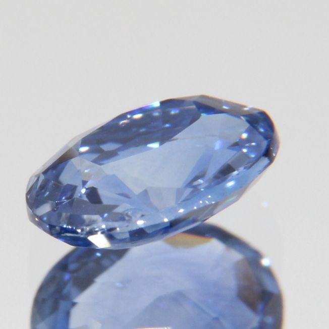 blauer Saphir 0.68ct