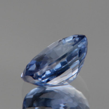 blauer Saphir 0.88ct