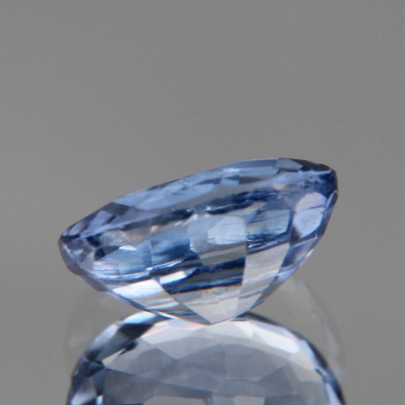 blauer Saphir 0.88ct