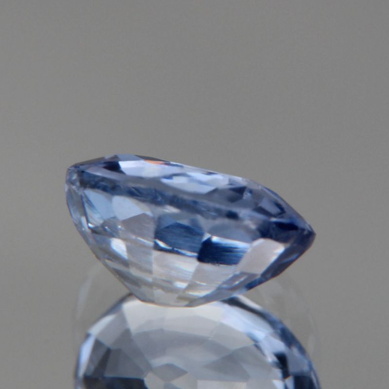 blauer Saphir 0.88ct
