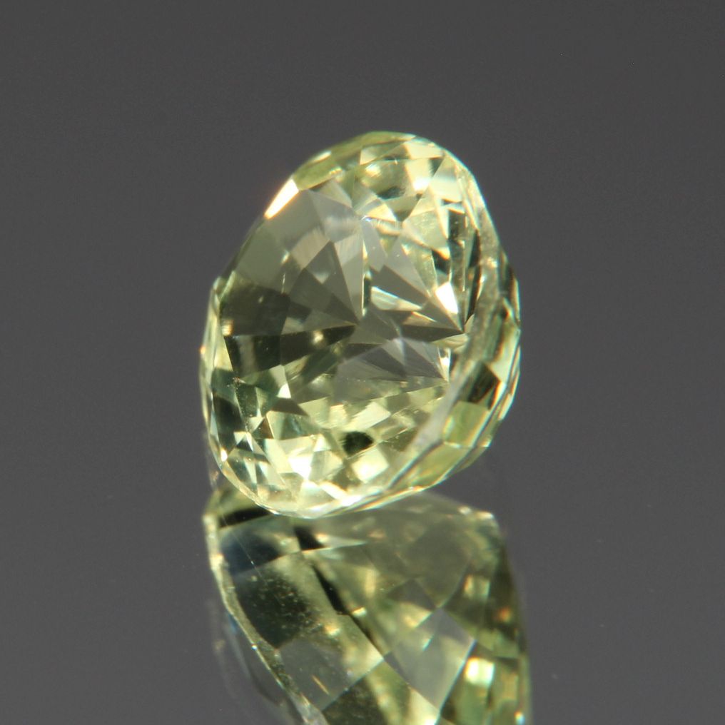 Chrysoberyl 1.37 ct
