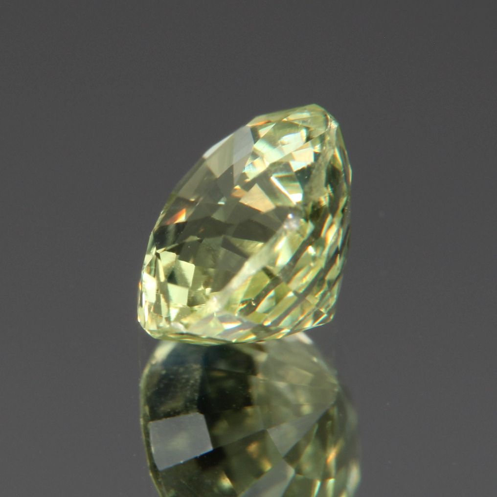 Chrysoberyl 1.37 ct