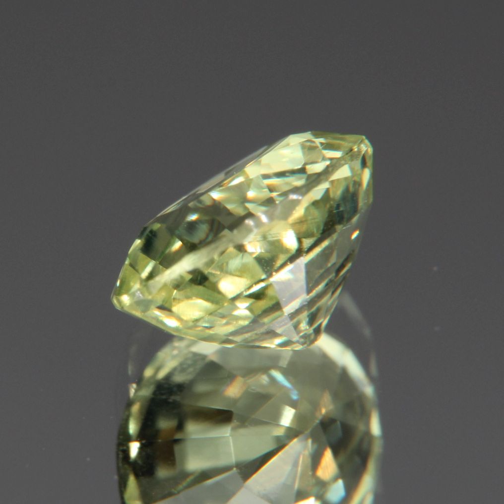 Chrysoberyl 1.37 ct