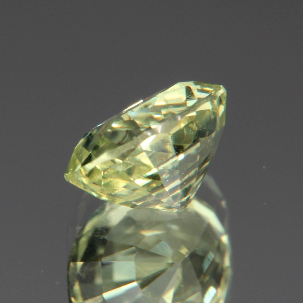 Chrysoberyl 1.37 ct