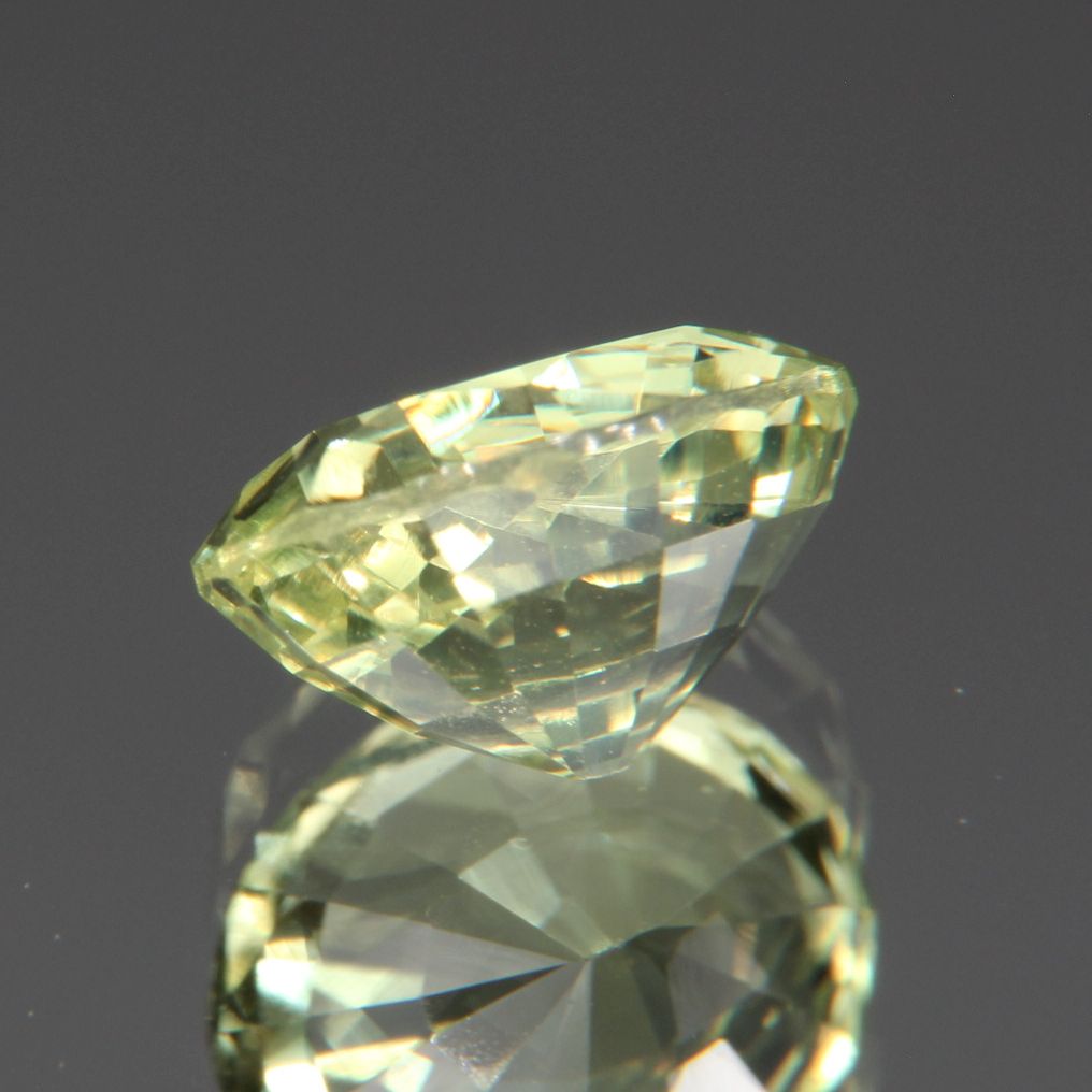 Chrysoberyl 1.37 ct