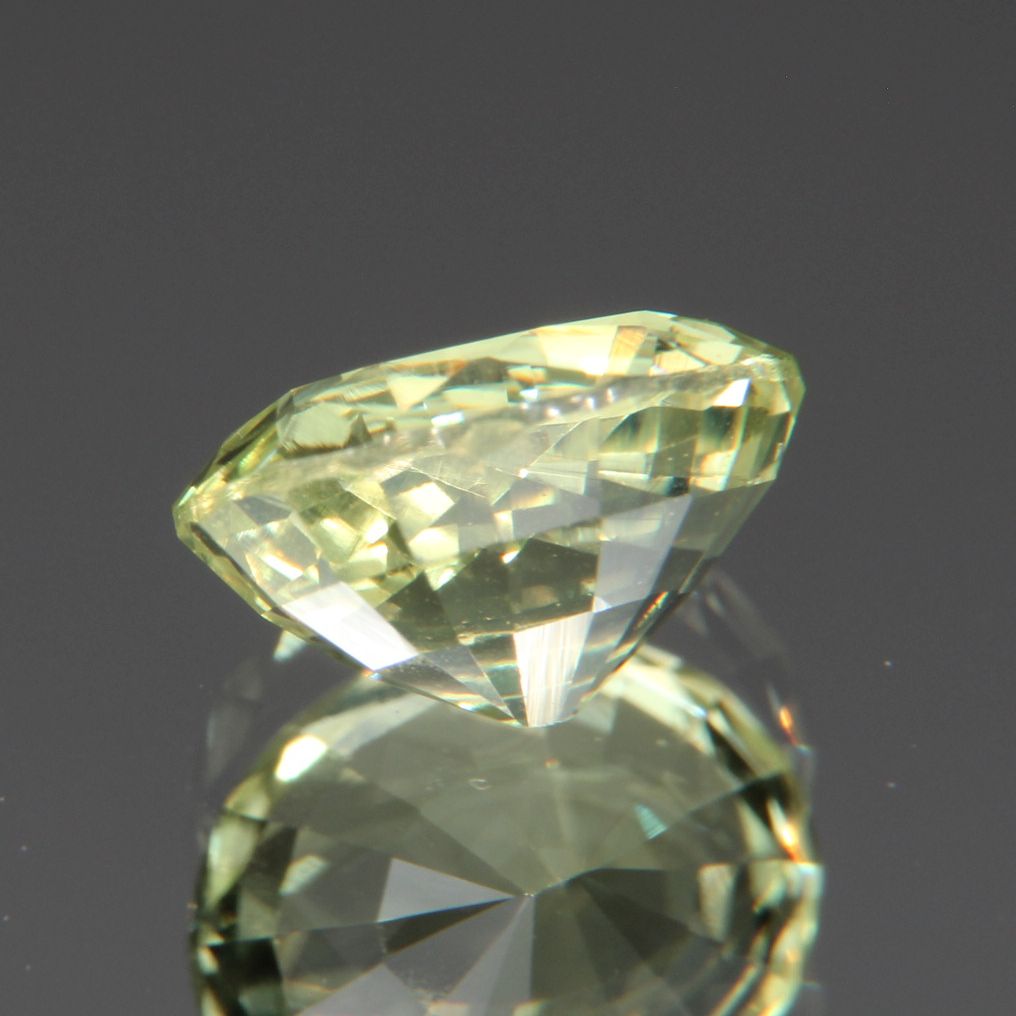 Chrysoberyl 1.37 ct