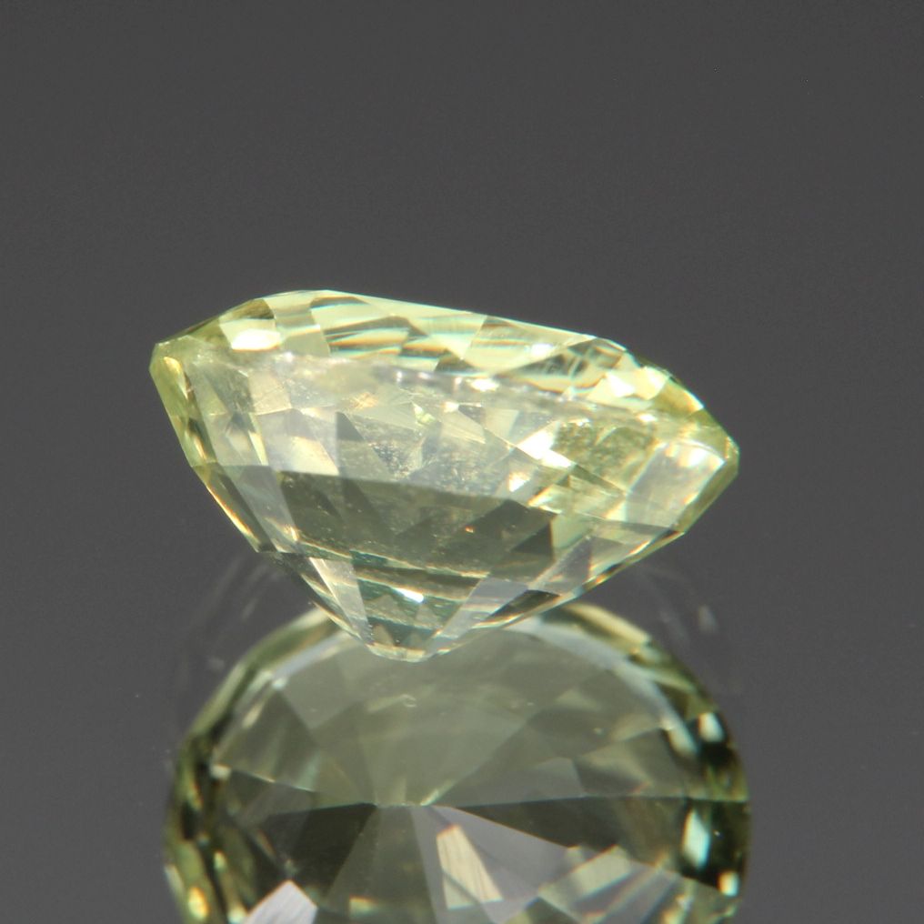 Chrysoberyl 1.37 ct
