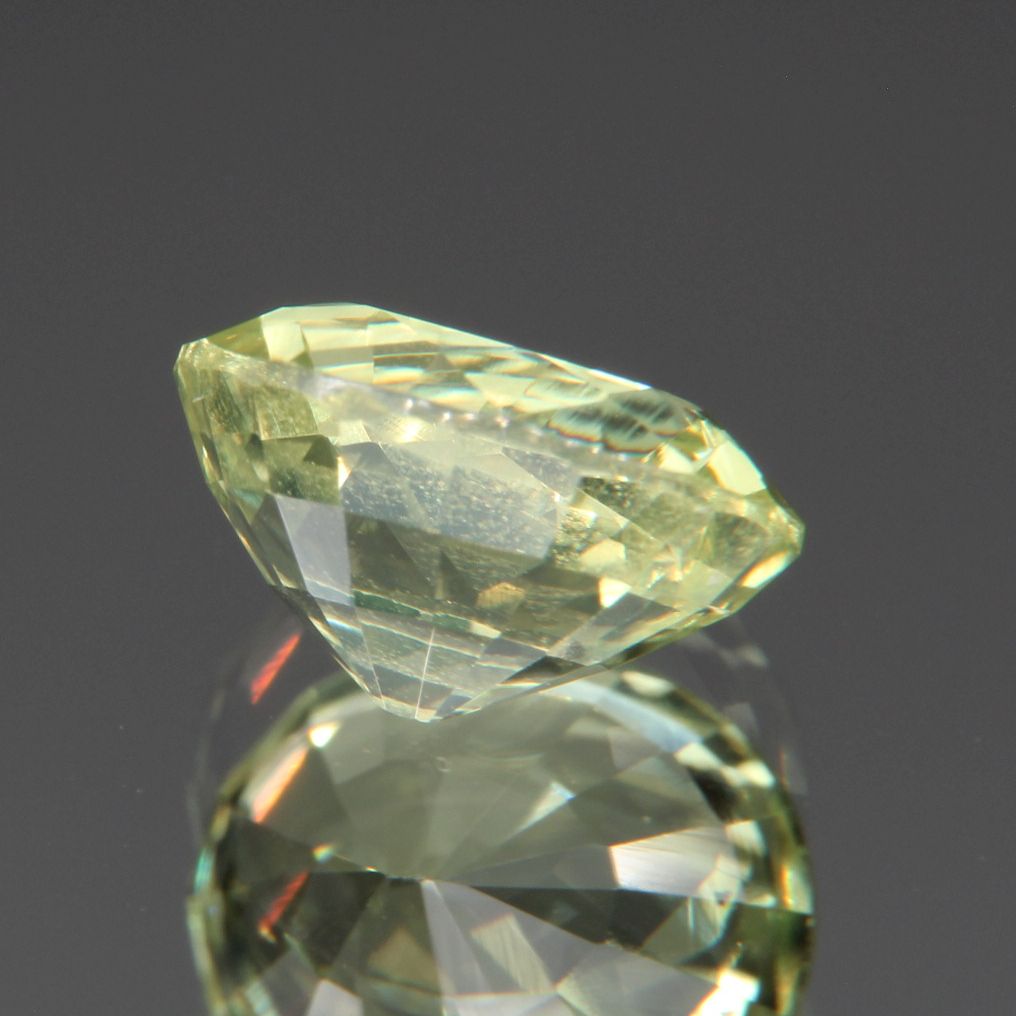 Chrysoberyl 1.37 ct