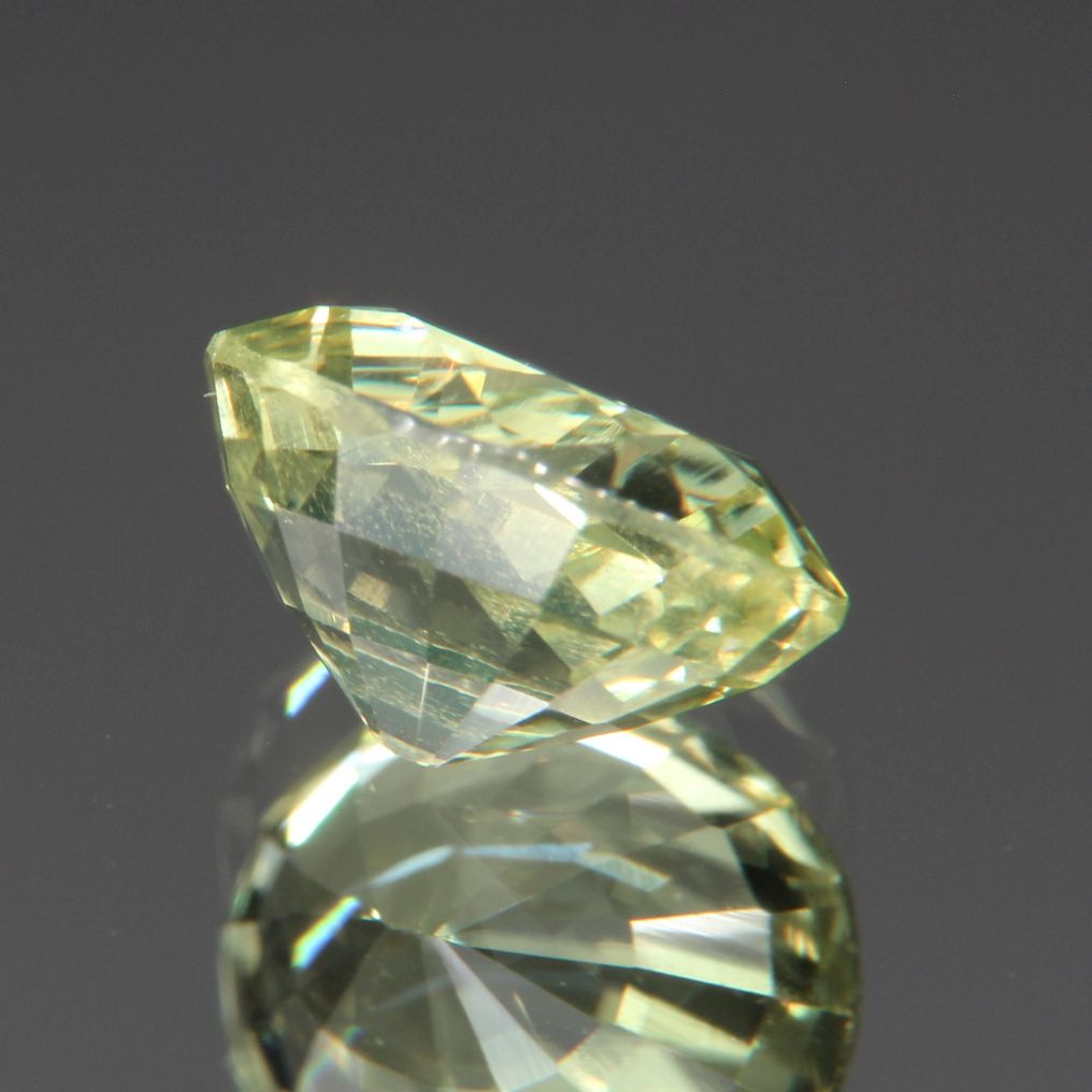 Chrysoberyl 1.37 ct