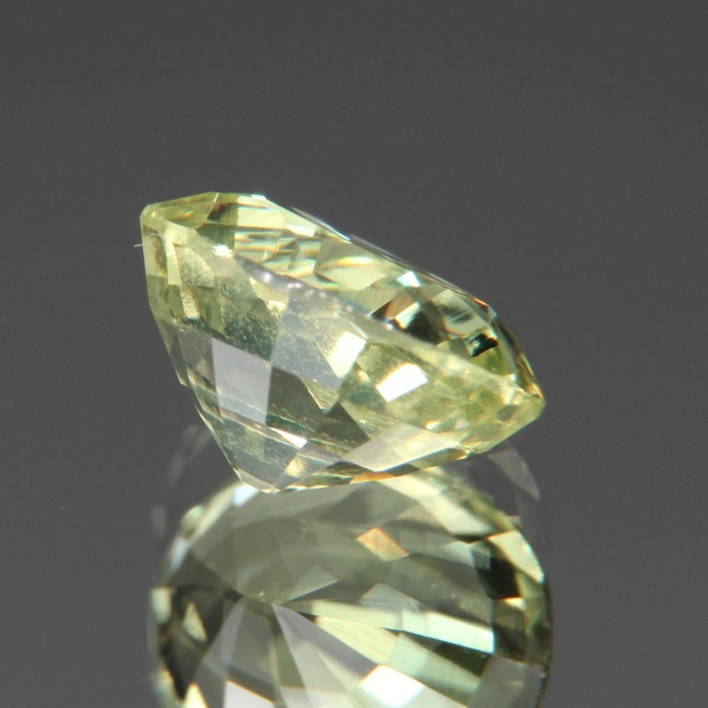 Chrysoberyl 1.37 ct