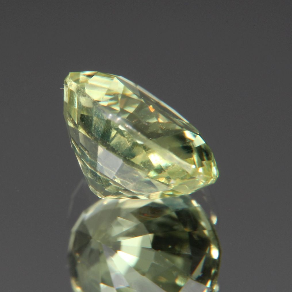 Chrysoberyl 1.37 ct