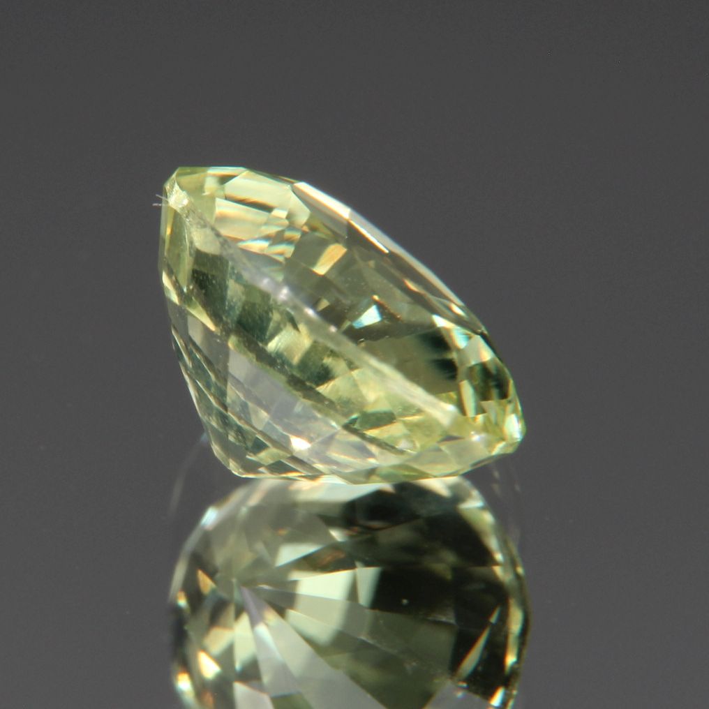 Chrysoberyl 1.37 ct