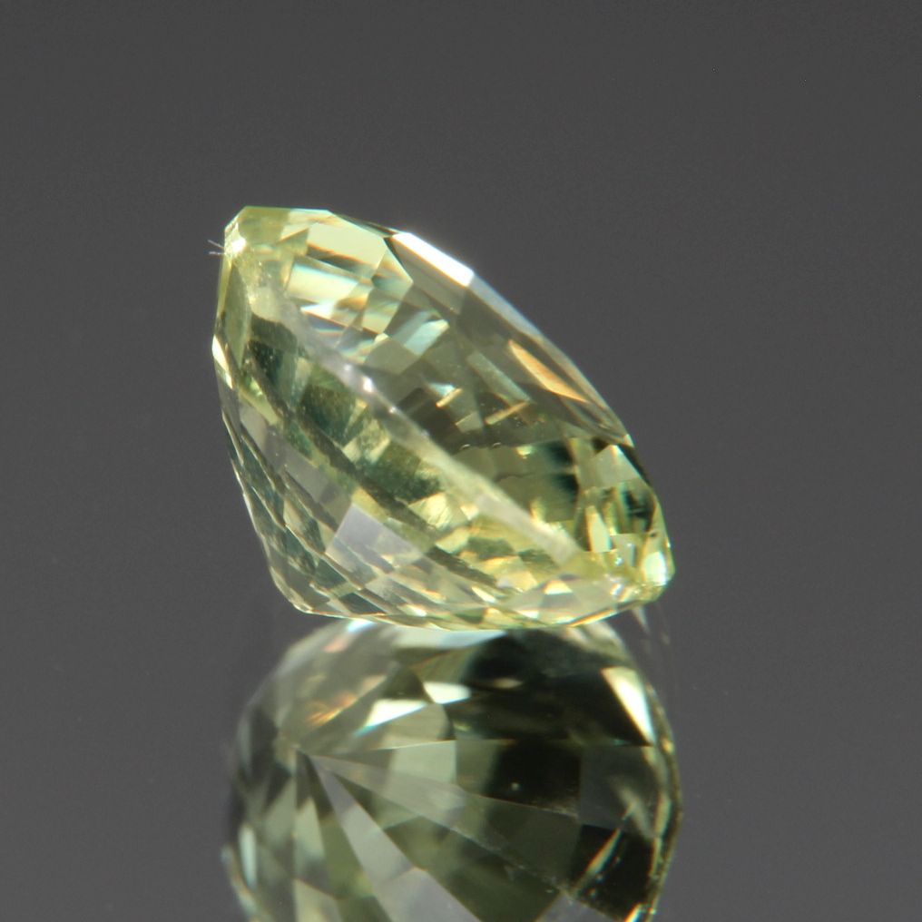Chrysoberyl 1.37 ct