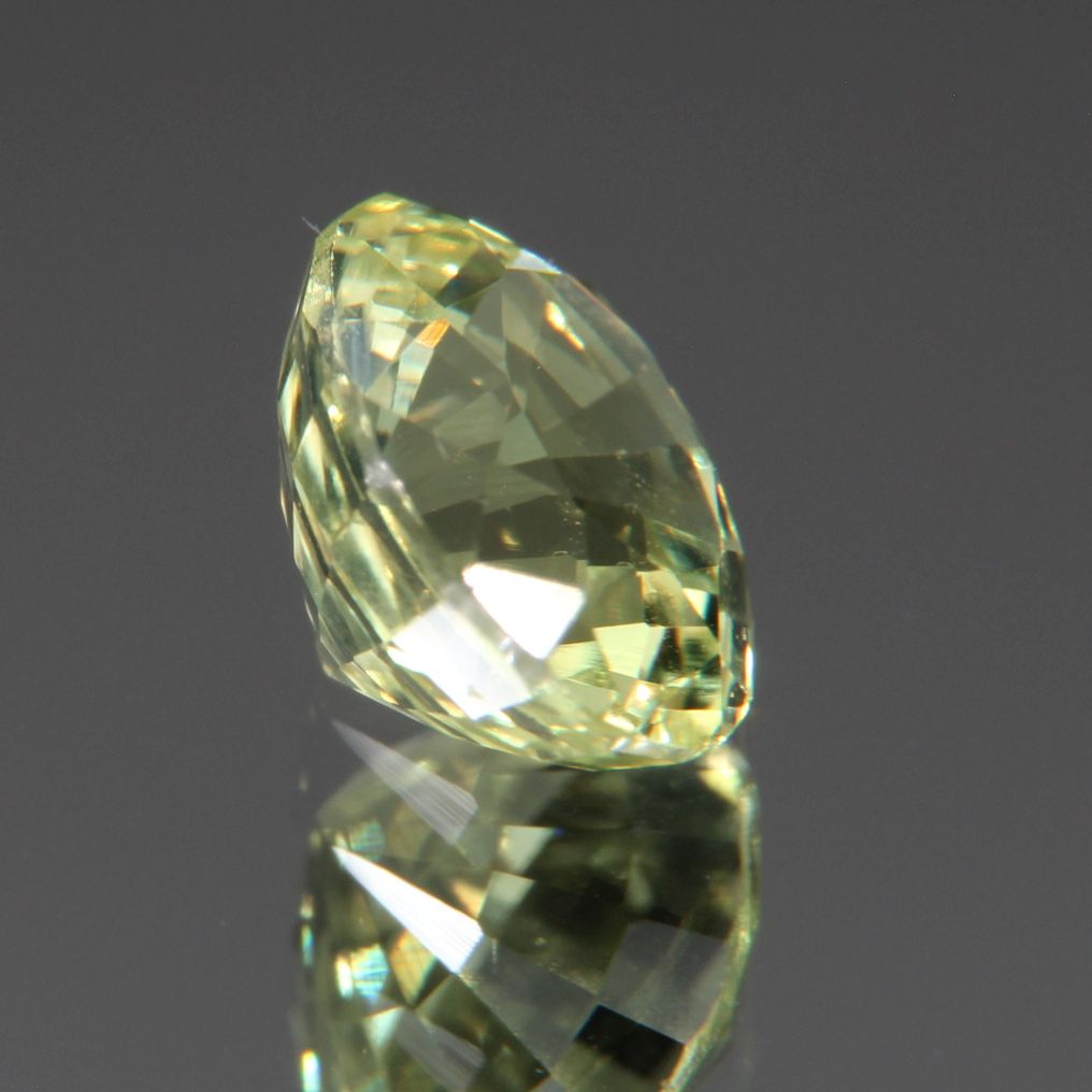 Chrysoberyl 1.37 ct