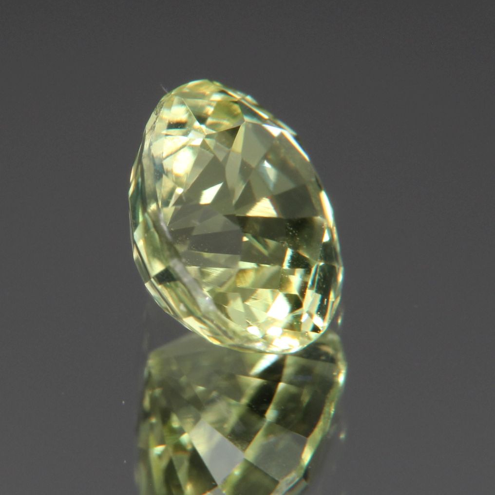 Chrysoberyl 1.37 ct