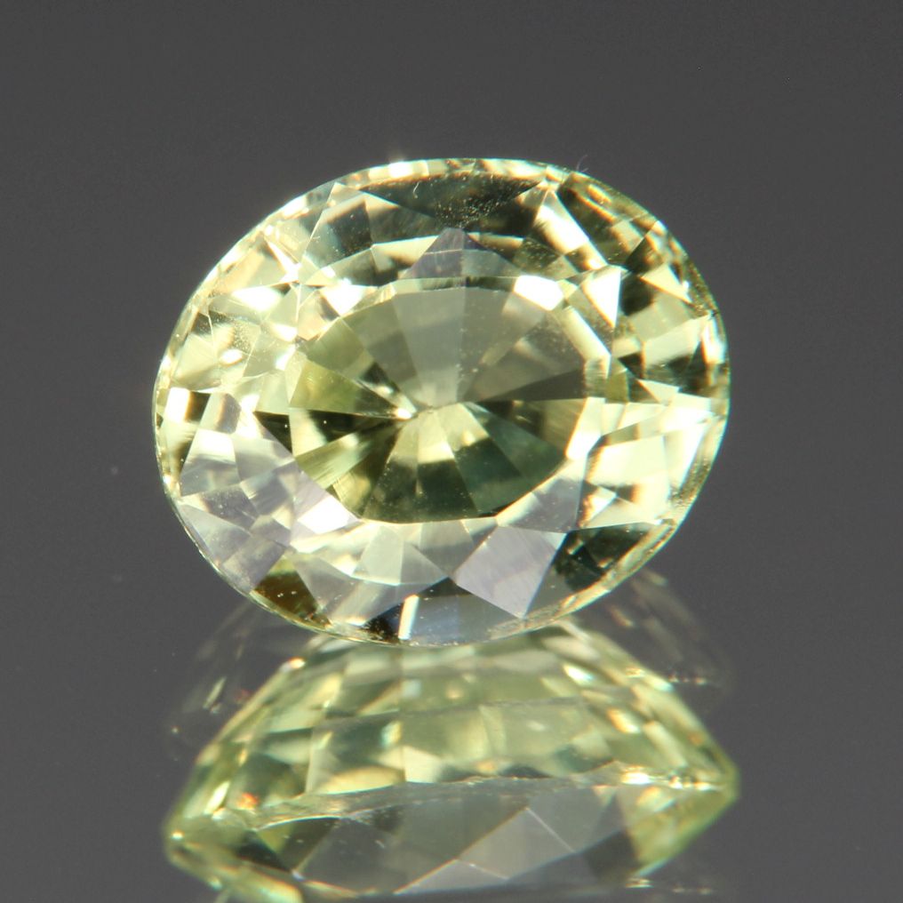 Chrysoberyl 1.37 ct
