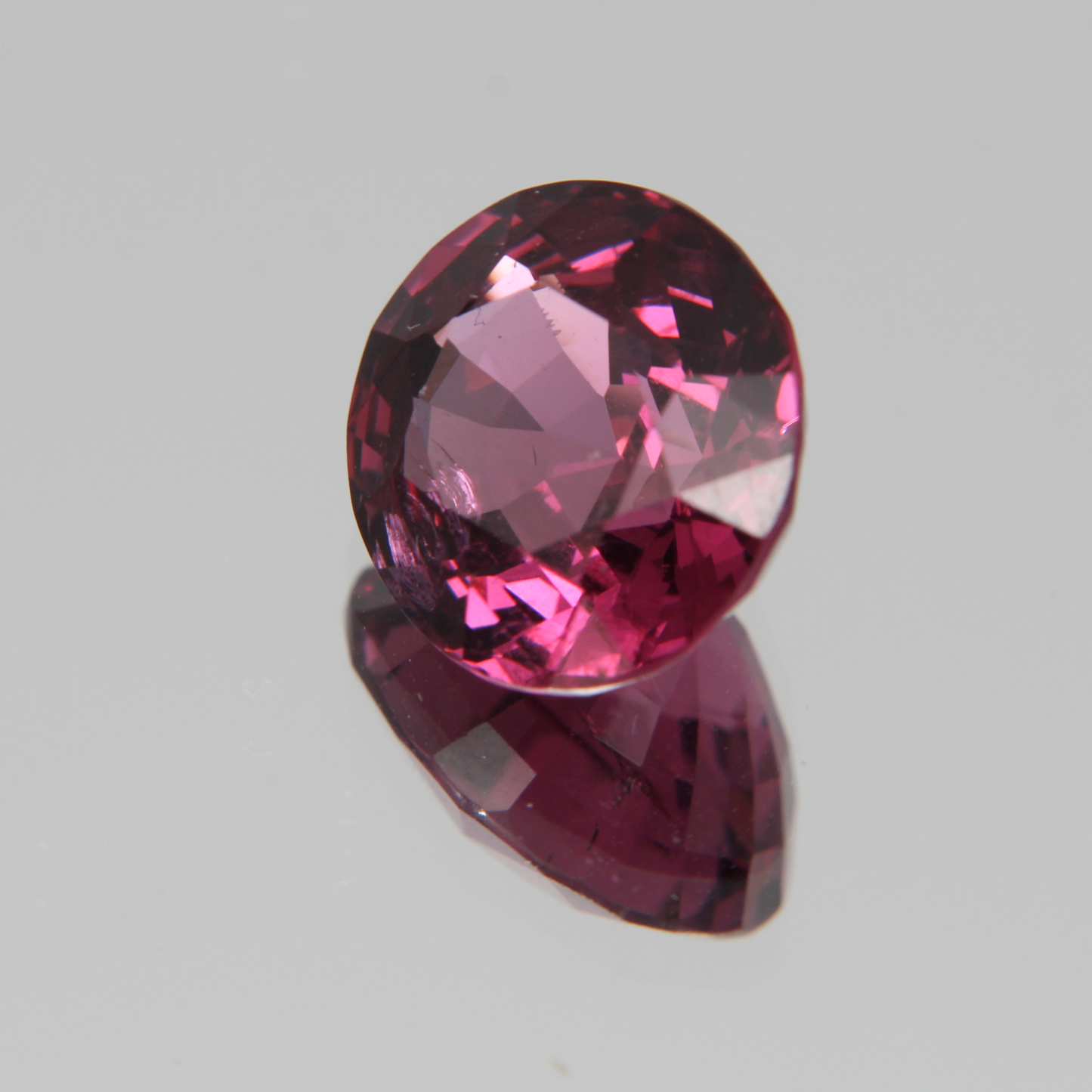 Pink-Red Spinel 5.57ct