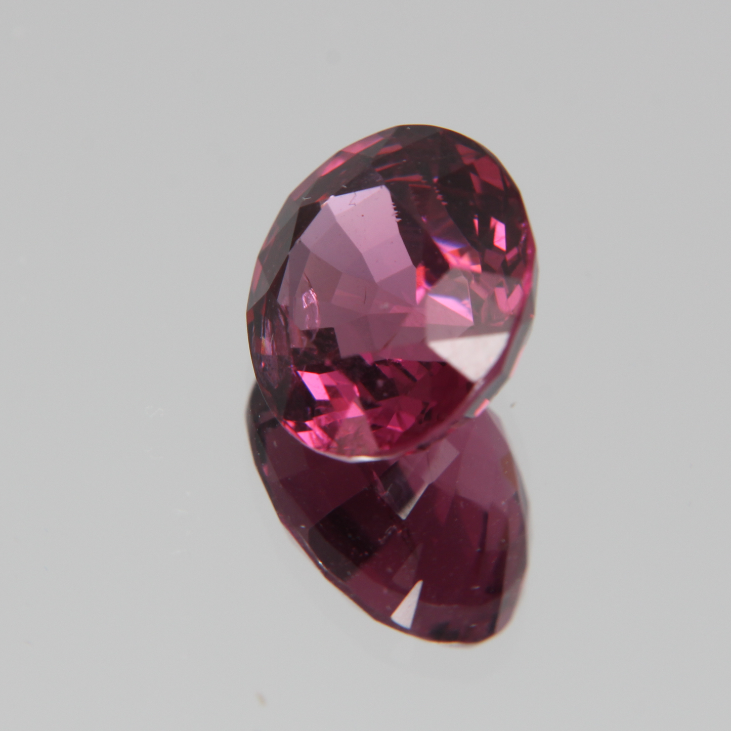 Pink-Red Spinel 5.57ct